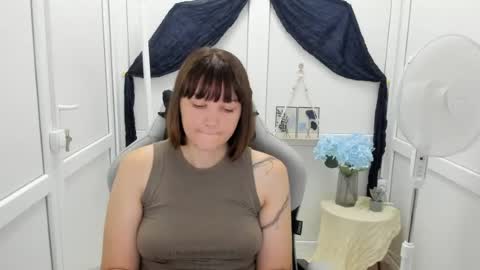 Emmi online show from July 28, 6:11 am
