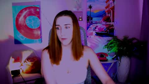 emillylopez online show from July 18, 8:28 am