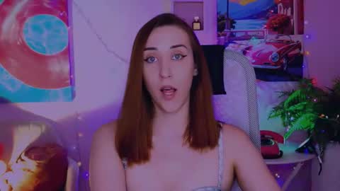 emillylopez online show from July 22, 11:00 am