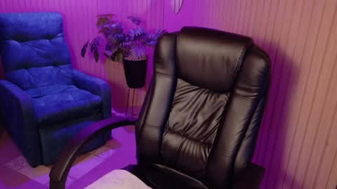  Emily Cherry  online show from May 21, 3:54 pm