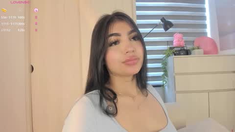 Snapshot of emily_kenner chatting on October 13, 1:36 pm EmilyKenner Independent model online show from October 13, 1:36 pm