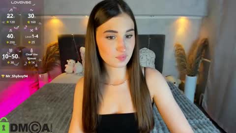 Emily online show from March 28, 9:20 am