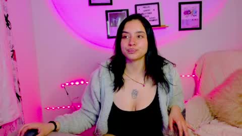 Emily Lindey online show from June 1, 2:24 am