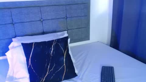 emily_milff online show from July 21, 12:06 pm