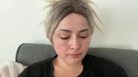 Snapshot of emily_morning_dew chatting on September 22, 6:12 am emily_morning_dew online show from September 22, 6:12 am