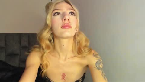 Emi online show from February 3, 2:10 am