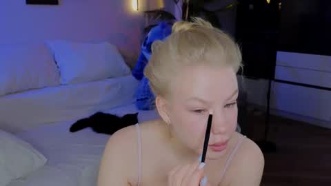 emily shepard online show from May 13, 2:28 am