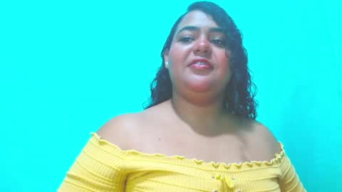 Snapshot of emily_sweet_23 chatting on January 19, 1:00 am Liss online show from January 19, 1:00 am