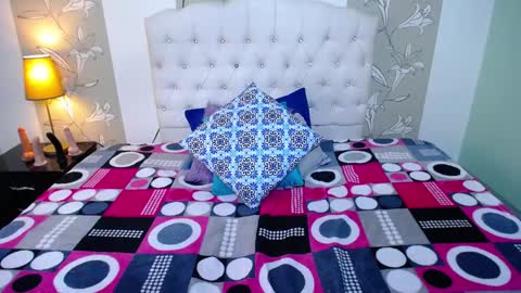 Snapshot of emily_trujillo chatting on January 20, 7:35 pm Emily Trujillo online show from January 20, 7:35 pm
