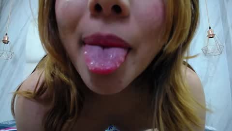 Snapshot of emily_trujillo chatting on January 28, 6:17 pm Emily Trujillo online show from January 28, 6:17 pm