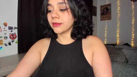 Snapshot of emily_vader chatting on February 1, 1:55 am emily_vader online show from February 1, 1:55 am