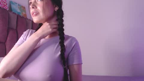 Snapshot of emily_w2 chatting on October 13, 3:53 am emily_w2 online show from October 13, 3:53 am