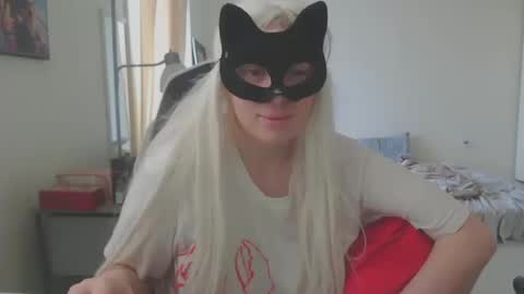 Emily online show from October 10, 8:25 pm