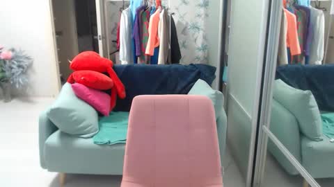 Emily online show from February 21, 6:52 pm