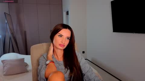 Snapshot of emilybit chatting on September 25, 5:55 pm Emily online show from September 25, 5:55 pm