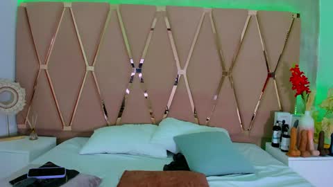 Emily online show from April 17, 12:57 am