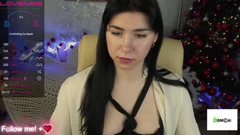 Snapshot of emilycandys chatting on December 13, 7:48 am Emy online show from December 13, 7:48 am