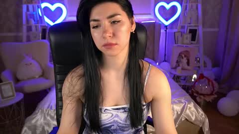 Snapshot of emilycandys chatting on March 3, 6:53 am Emy online show from March 3, 6:53 am
