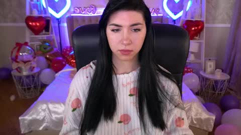 Snapshot of emilycandys chatting on February 18, 6:37 am Emy online show from February 18, 6:37 am