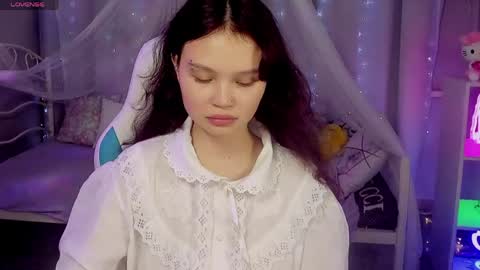 Emilyhaves online show from May 6, 1:26 pm