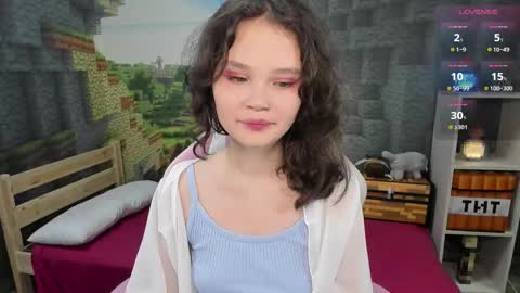 Emilyhaves online show from September 17, 8:51 pm