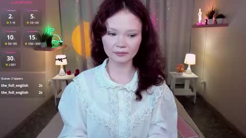 Emilyhaves online show from May 31, 8:53 am