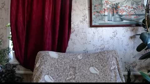 EmilyDoth online show from June 3, 2:56 am