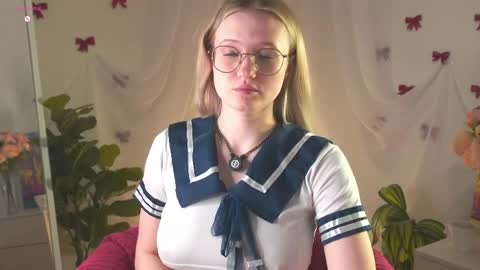 Emi online show from April 1, 1:17 am