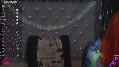 Snapshot of emilykents chatting on December 30, 1:37 am EmilyKents online show from December 30, 1:37 am