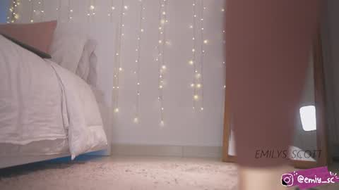 Emy  online show from July 16, 2:32 pm