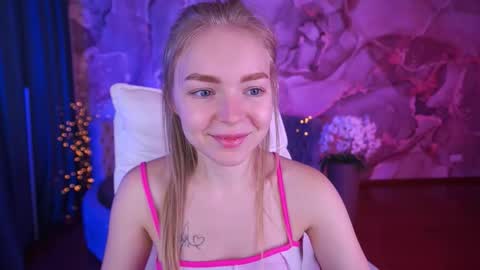Snapshot of emilysunshines chatting on September 14, 1:09 pm MY NAME IS Emily WELCOME EVERYONE I WILL BE HAPPY TO GIVE YOU WHAT YOU HAVE DREAMED OF FOR SO LONG online show from September 14, 1:09 pm
