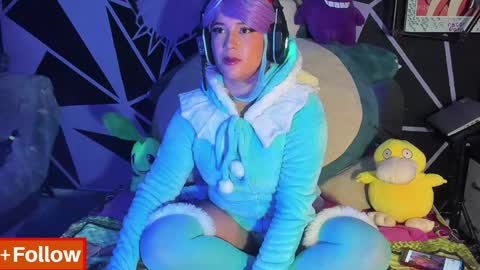 emilythemachine online show from January 9, 7:50 pm