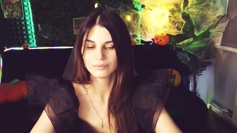 Emily online show from November 2, 2:15 am