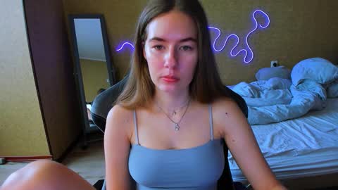 Emily online show from March 3, 7:47 am