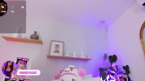 Snapshot of emilyy_bank chatting on September 9, 7:35 pm Emily Bank online show from September 9, 7:35 pm