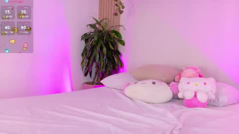 Emily Bank online show from June 19, 8:34 pm