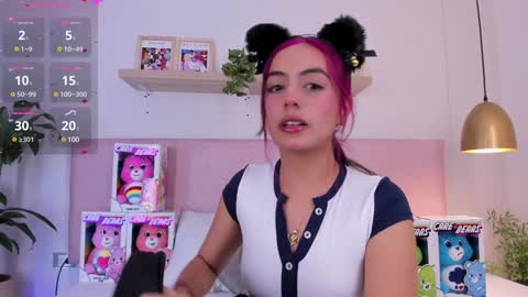 Snapshot of emilyy_bank chatting on January 4, 11:48 pm Emily Bank online show from January 4, 11:48 pm
