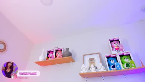 Snapshot of emilyy_bank chatting on October 4, 7:29 pm Emily Bank online show from October 4, 7:29 pm