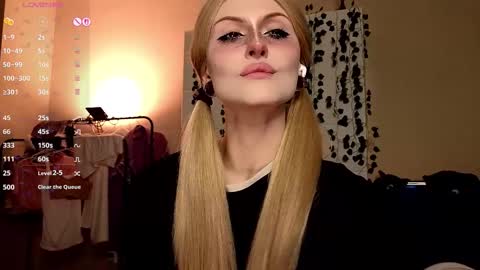 emimiy online show from October 18, 7:11 am