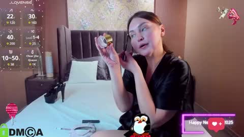 Snapshot of emm_quince chatting on February 20, 6:35 pm Emm online show from February 20, 6:35 pm