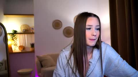 Your Emma online show from December 20, 8:06 am