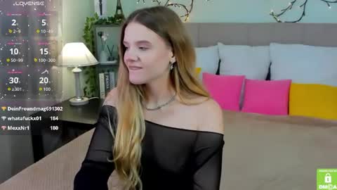 emma__peach online show from July 26, 8:22 am