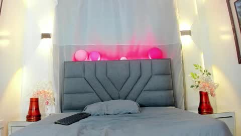 Snapshot of emma_ayala chatting on October 11, 9:06 pm emma_ayala online show from October 11, 9:06 pm