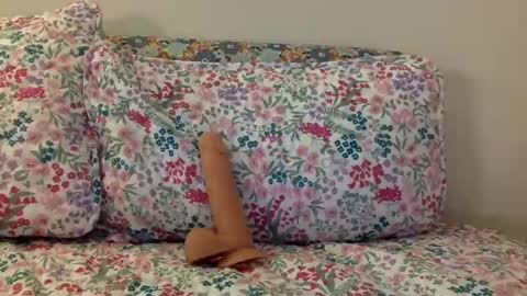 Snapshot of emma_bloom24 chatting on March 7, 3:19 am Emma online show from March 7, 3:19 am