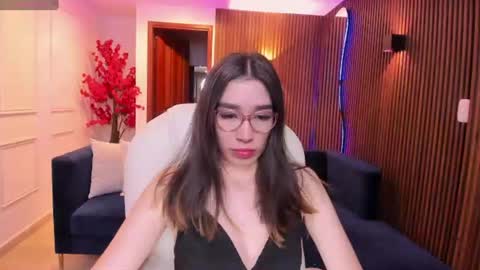 emma_caarter online show from July 15, 3:00 am