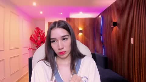 emma_caarter online show from July 28, 3:15 am