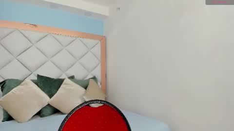 Emma Castillo online show from July 14, 11:31 pm