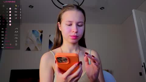 Emma online show from October 31, 1:29 am