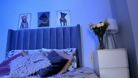 Emma online show from March 25, 8:56 pm