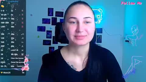 Emma online show from November 14, 2:28 pm